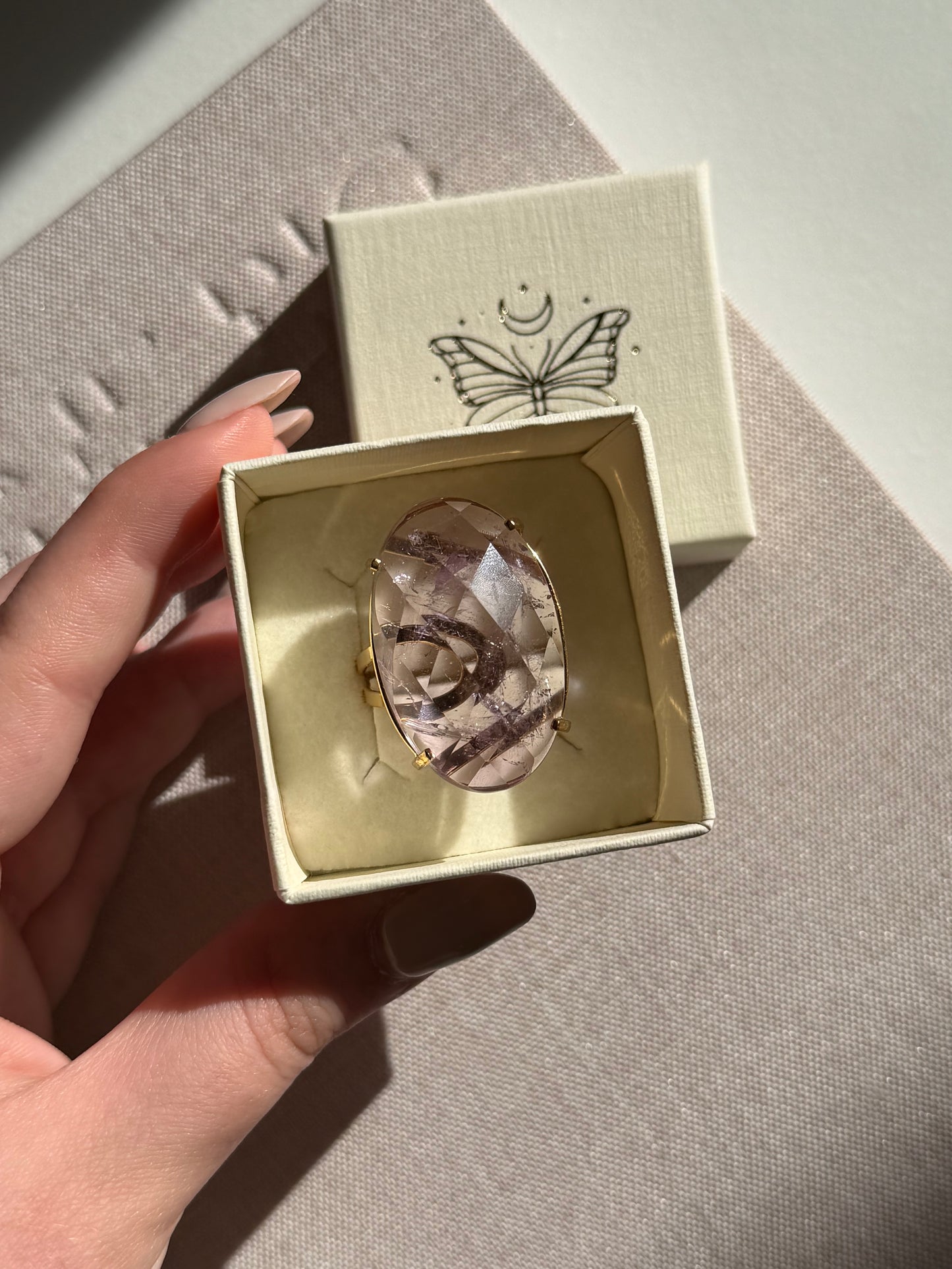 Anello in ametista sfaccettata