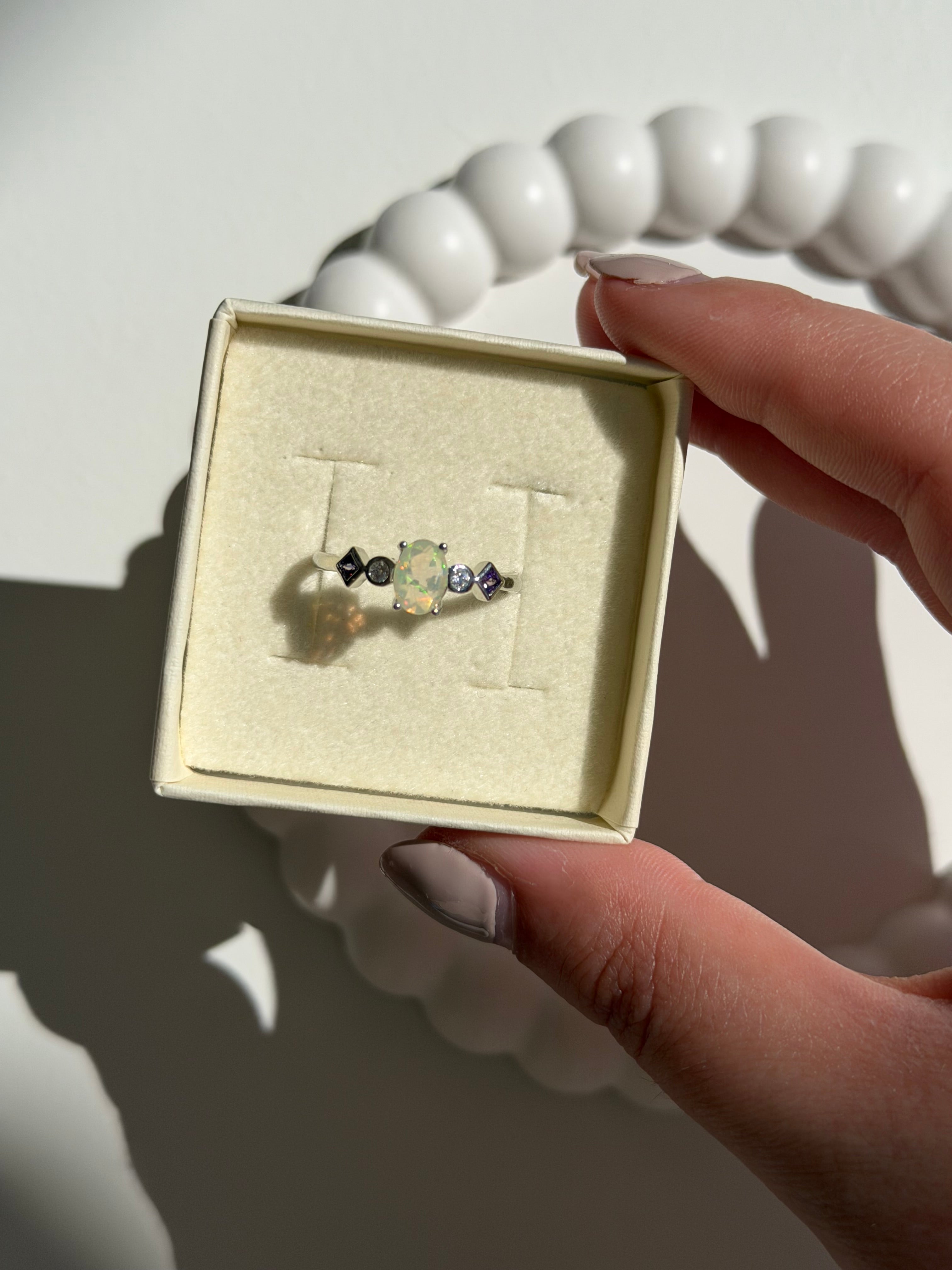 Anello in opale etiope