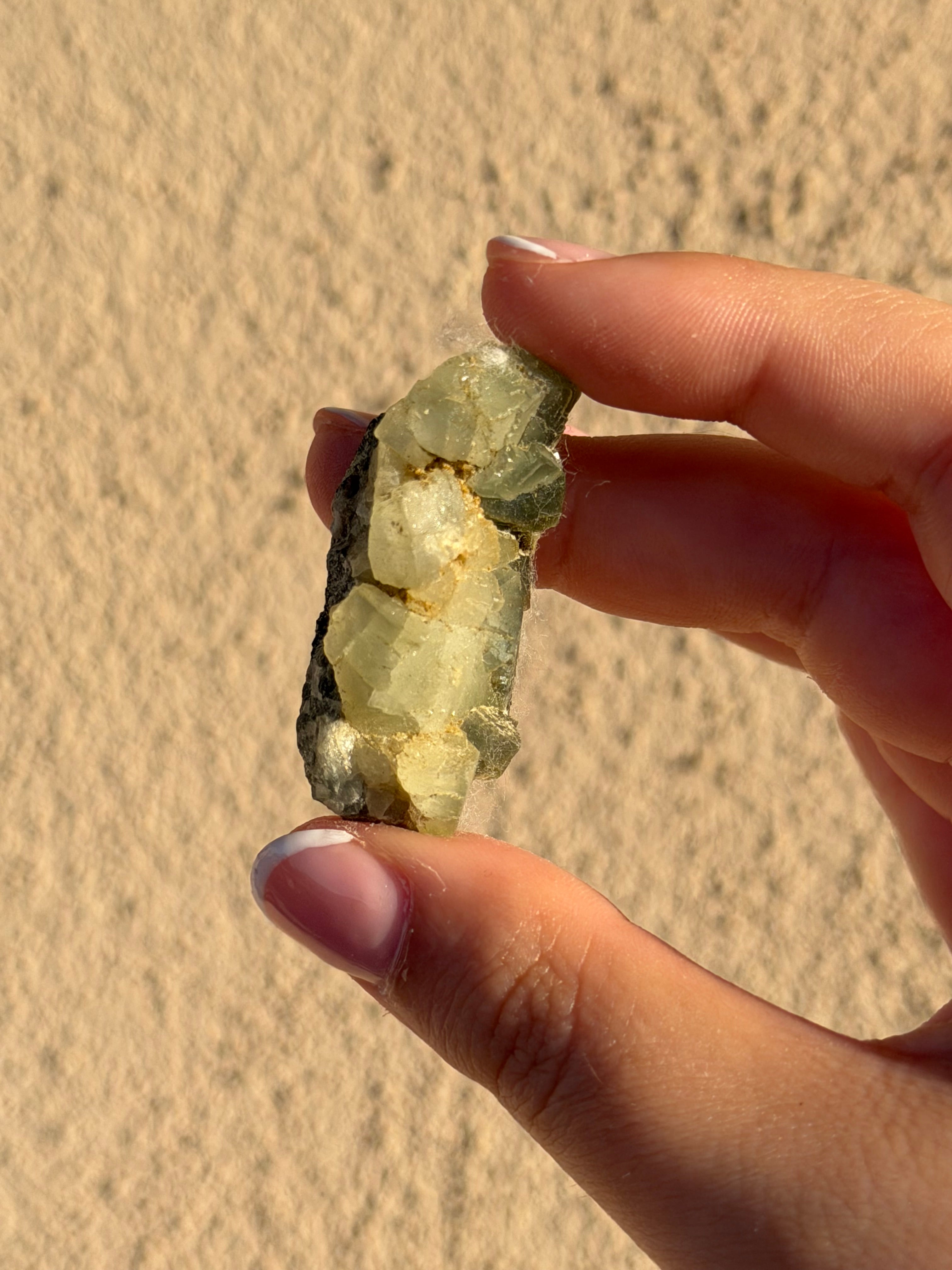 Granato, epidoto e vesuvianite (italiana)