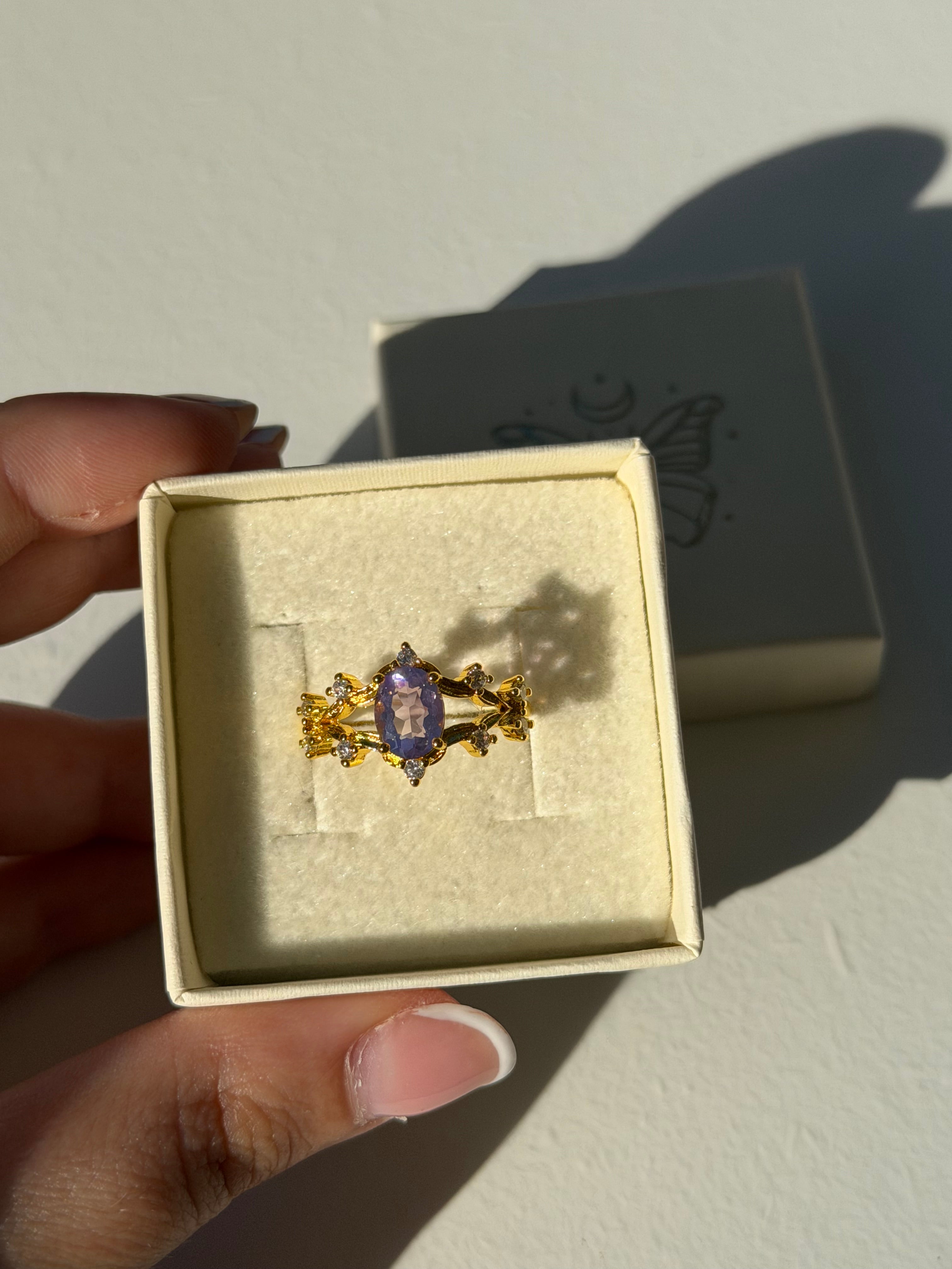 Anello in tanzanite gold