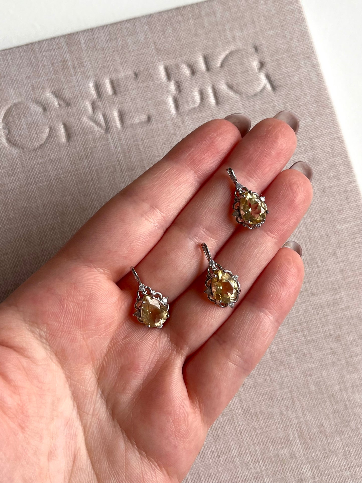 Pendente in quarzo citrino (senza catenina)