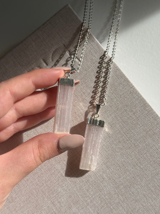 Collana in selenite silver