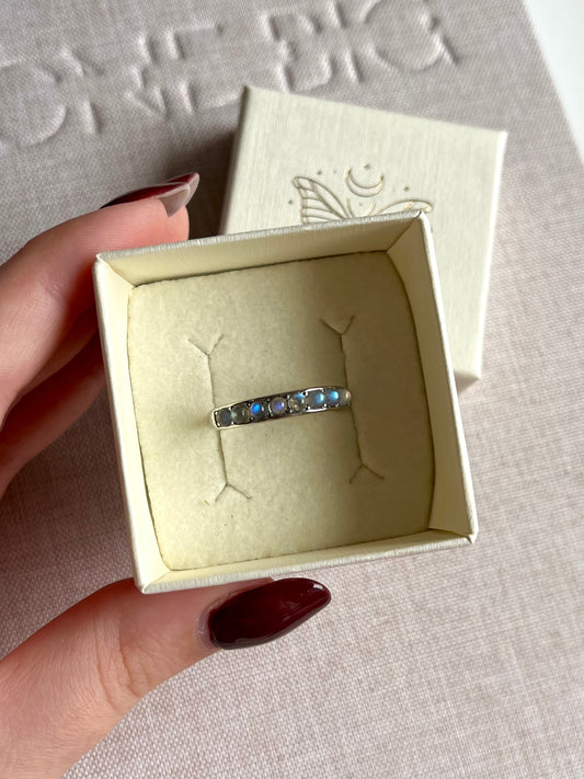 Anello in labradorite