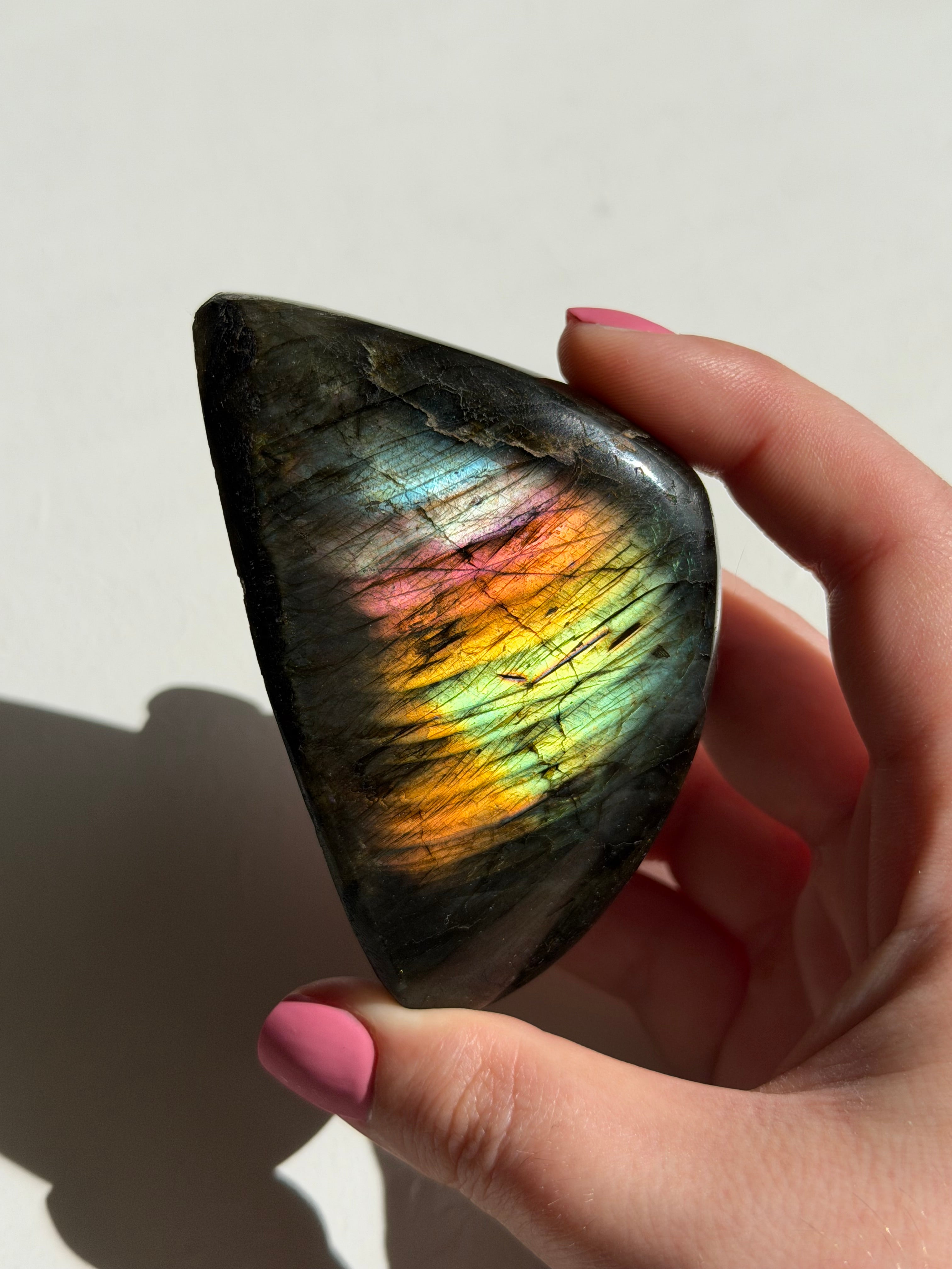 Freeform in labradorite
