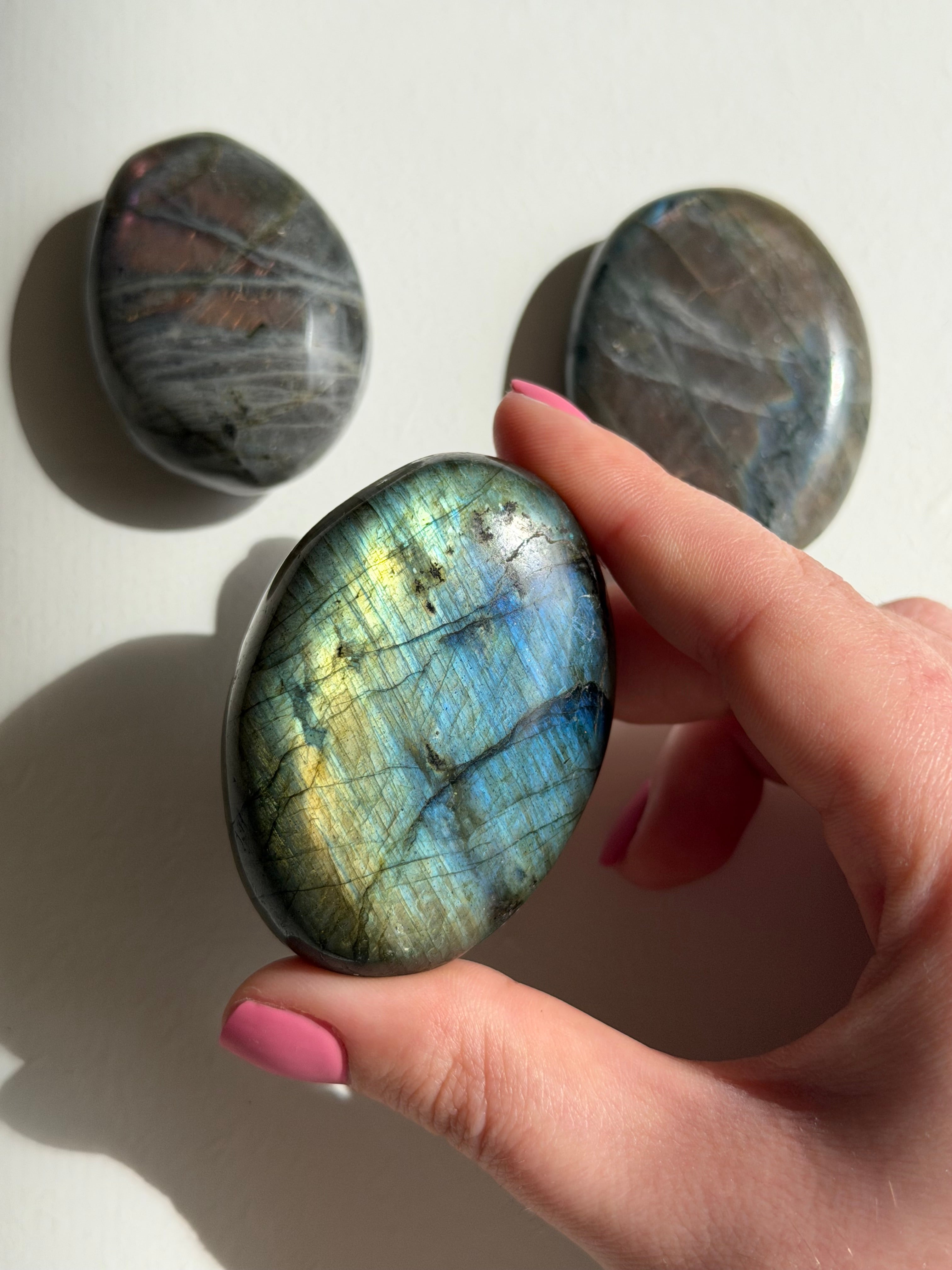 Palmstone in labradorite