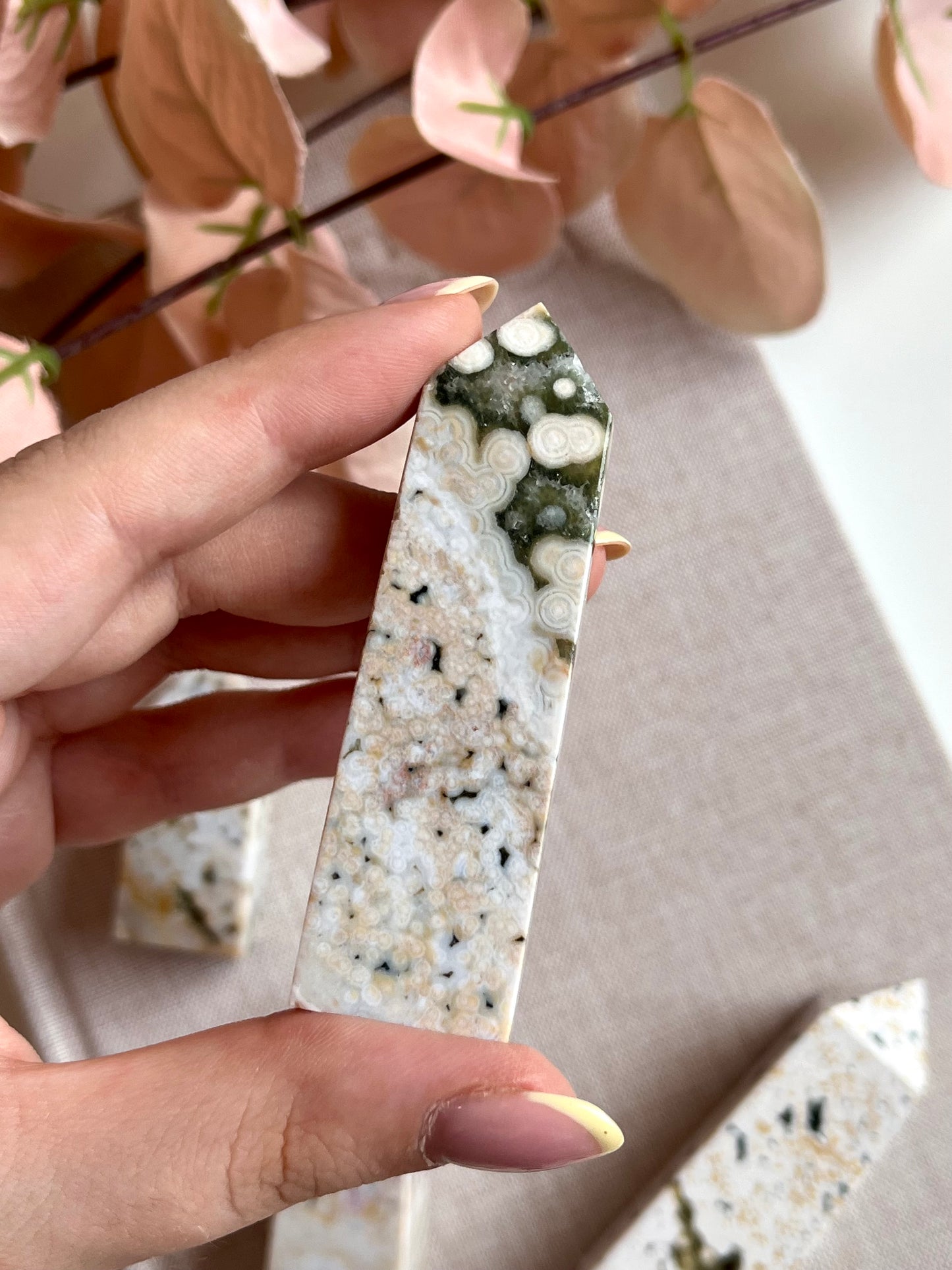 Obelisco in diaspro oceano orbicolare