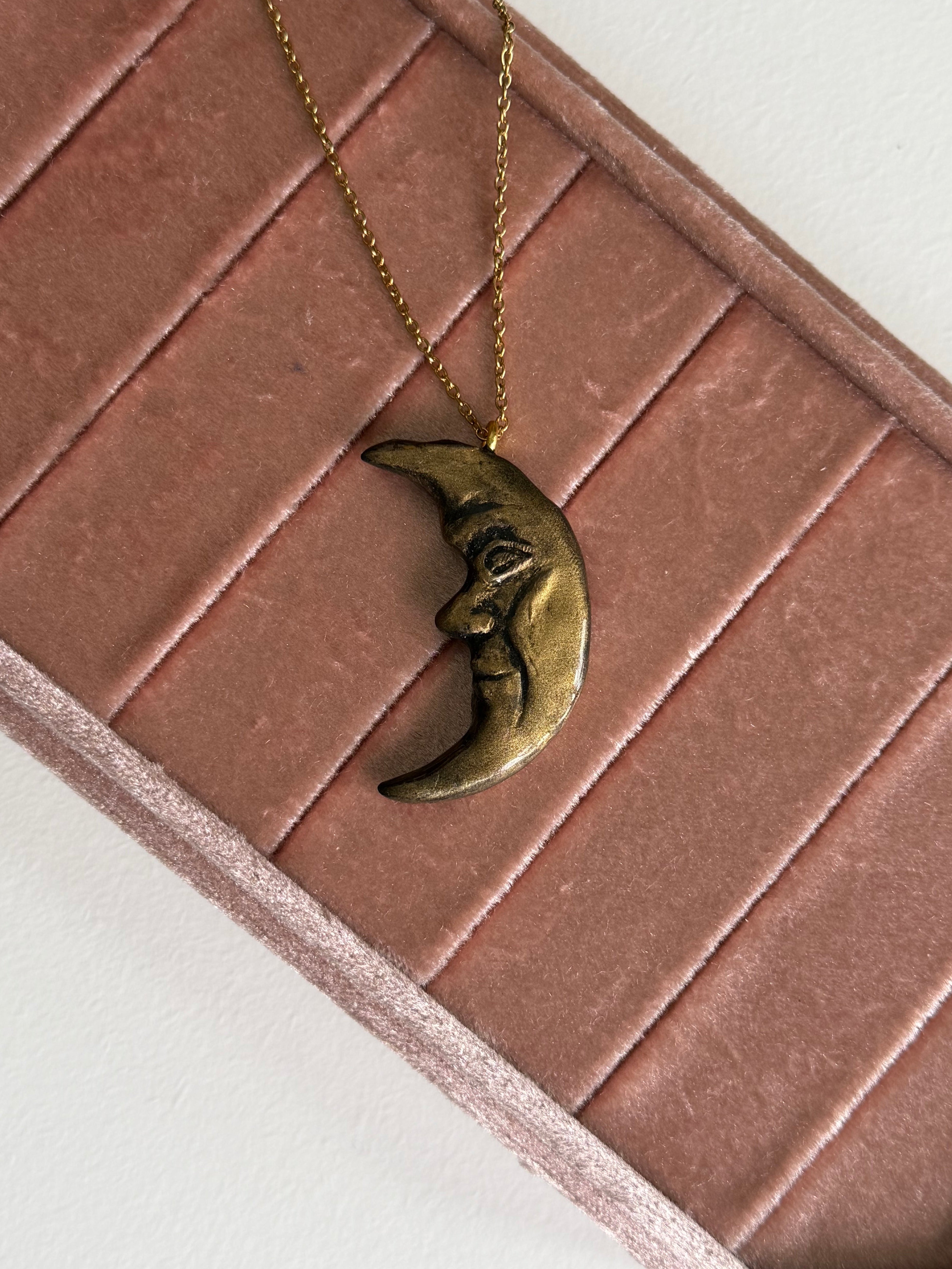 Collana luna con volto