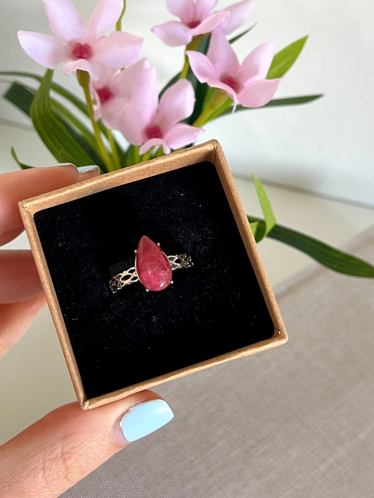 Anello in rodonite