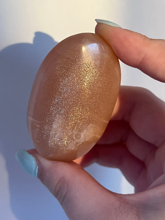 Palmstones in peach moonstone con sunstone