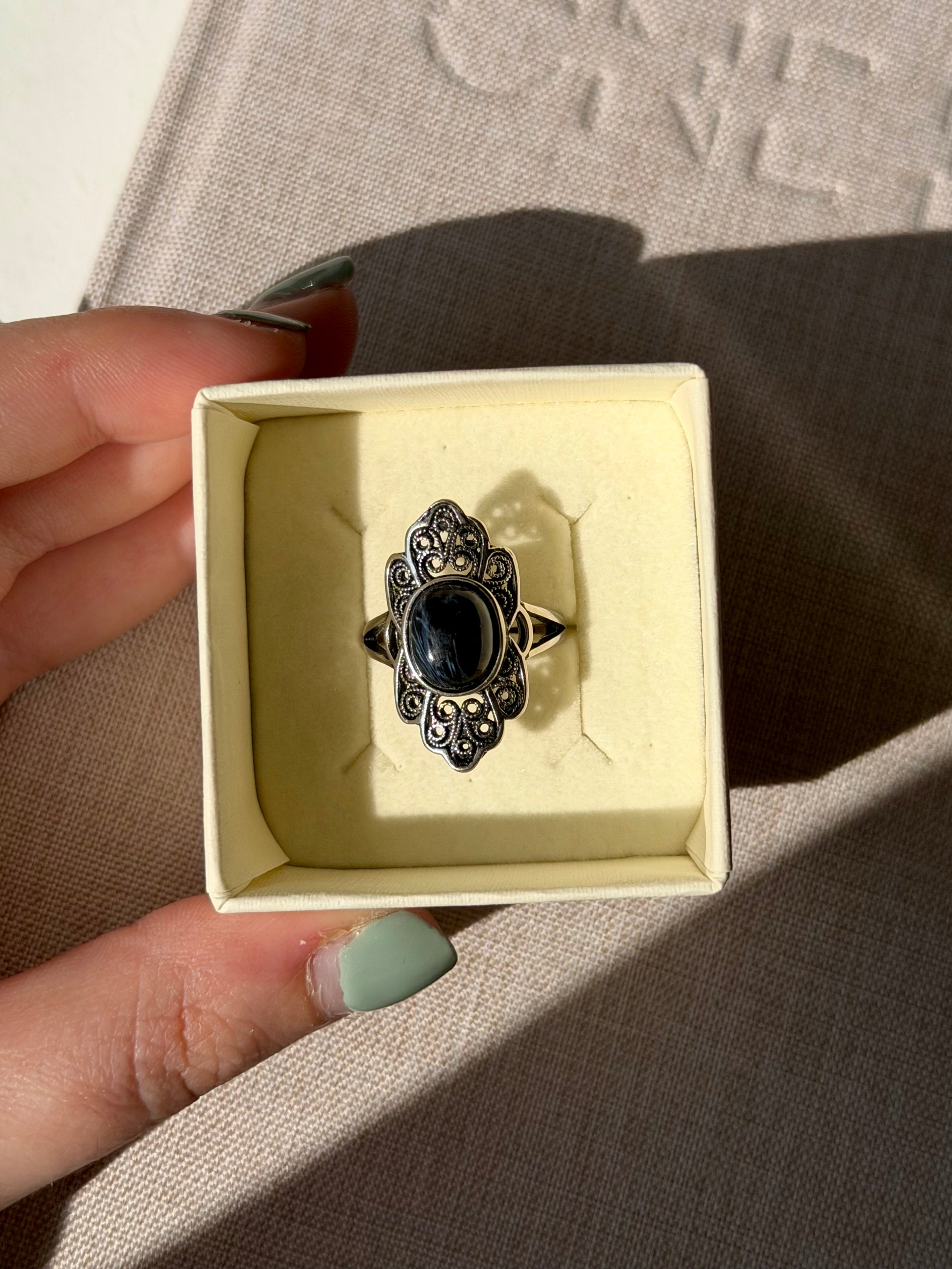 Anello in pietersite vintage