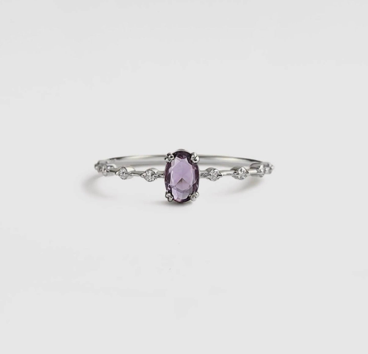 Anello in ametista (argento 925)