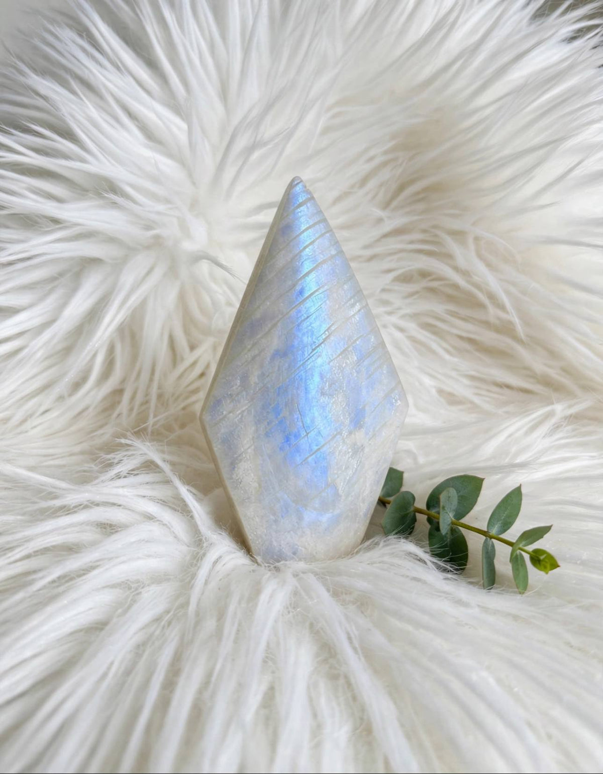 Diamante in pietra di luna