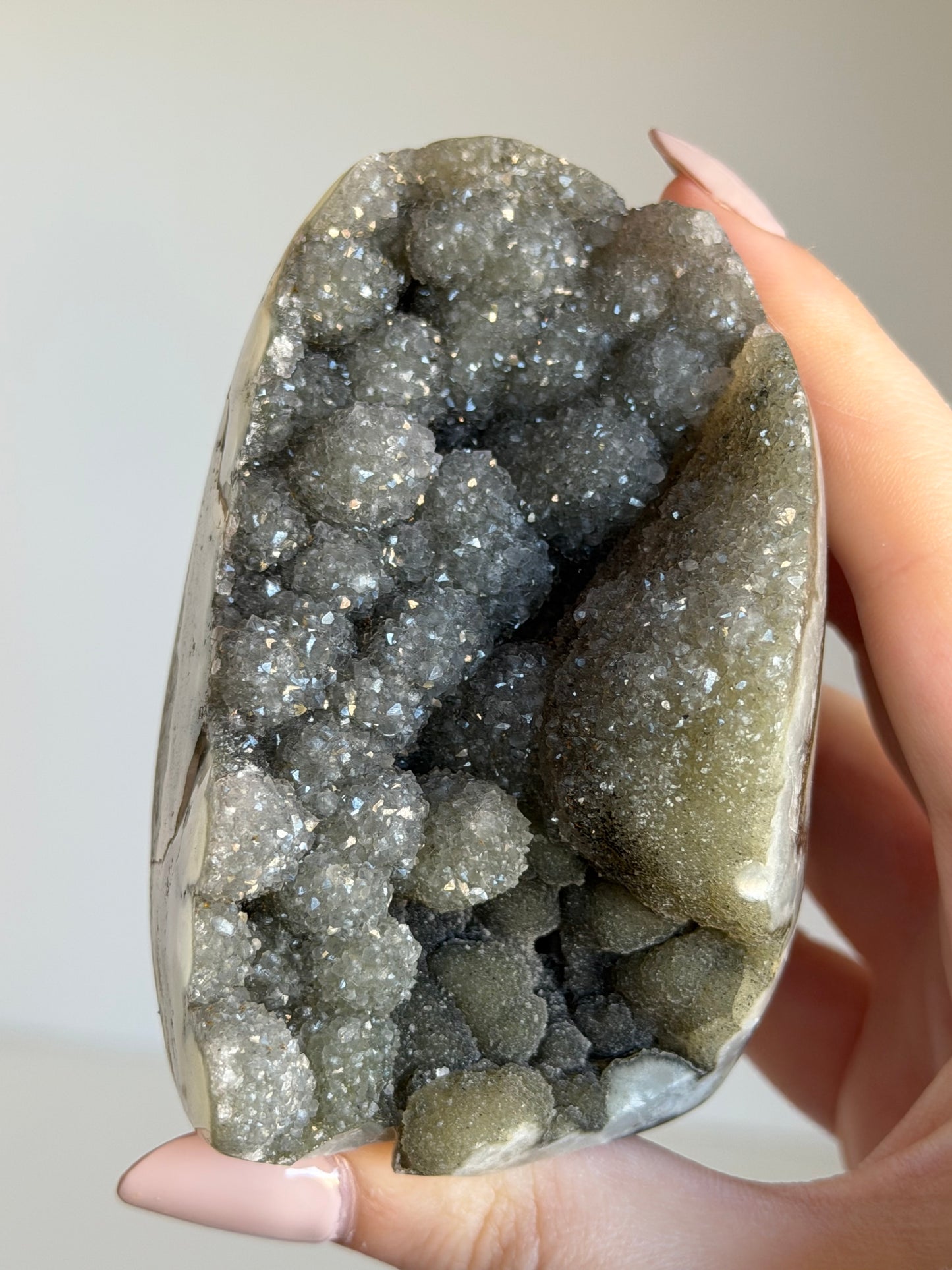 Cut base in ametista verde