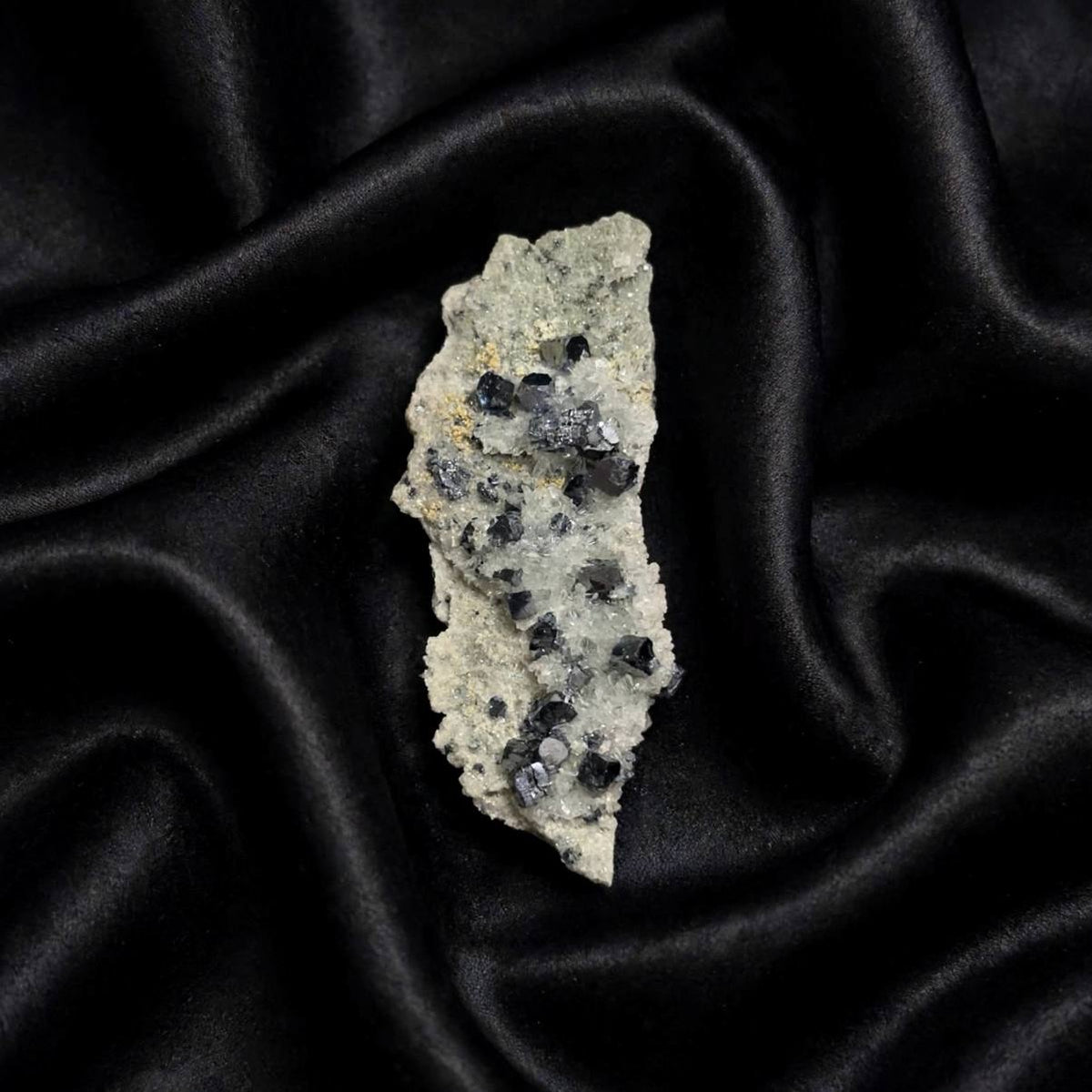 Quarzo cloritizzato con galena e marmatite