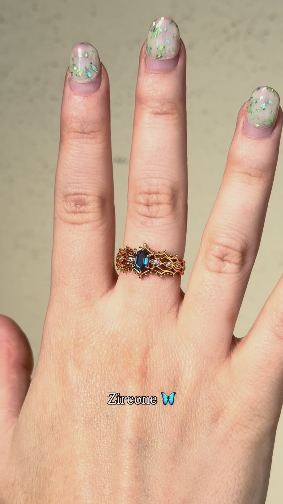 Anello con zircone blu (argento 925)